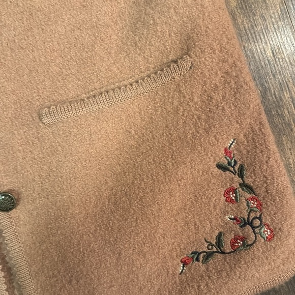 Vintage Cityscape 100% Wool Cream Floral Embroidered Jacket Size Large - Picture 2 of 14